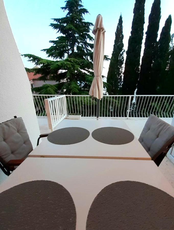 Villa Libe Baska Voda Ngoại thất bức ảnh